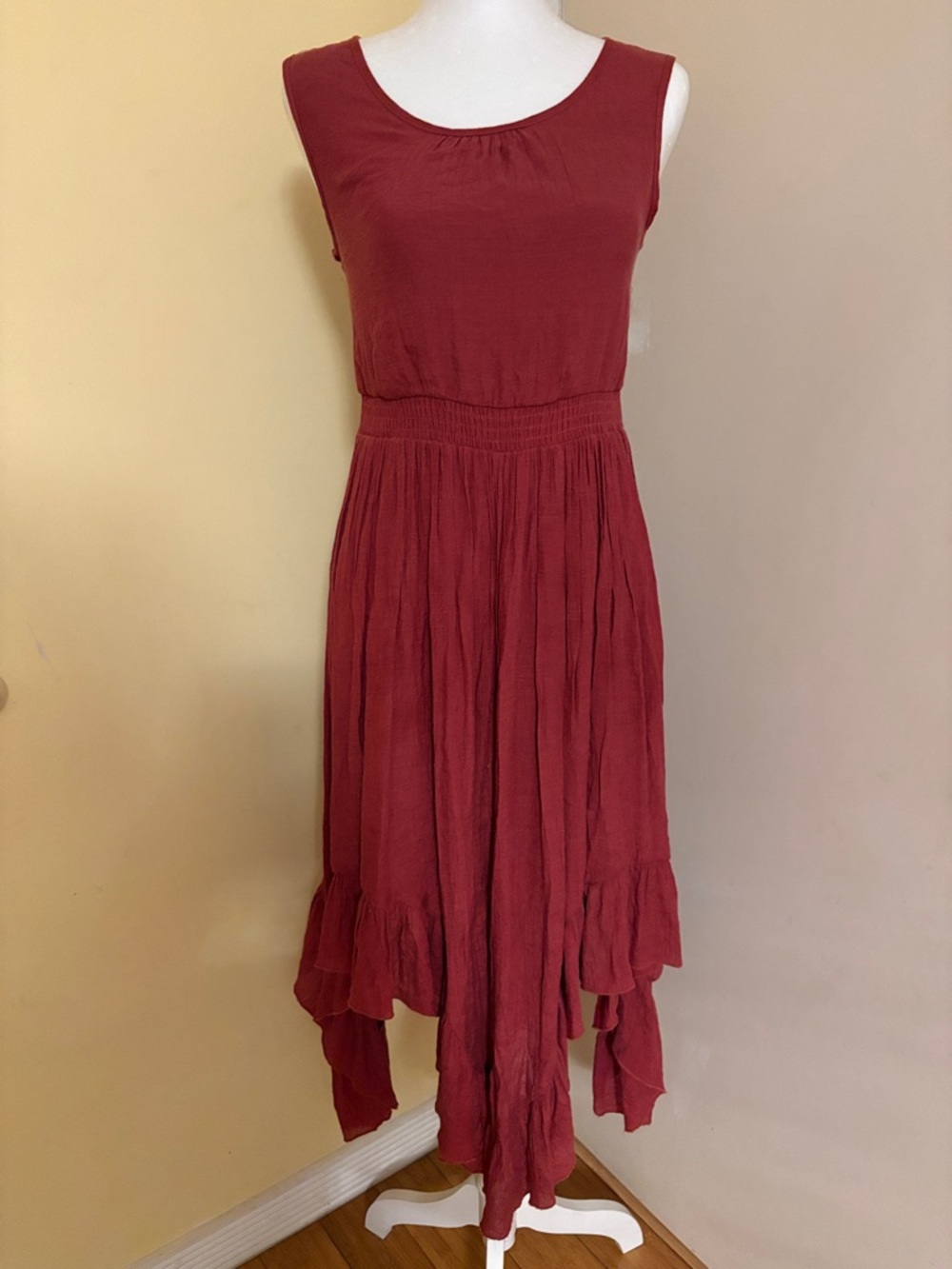 mia joy Women's aSleeveless Red Handkerchief Hem Dress Sz 10